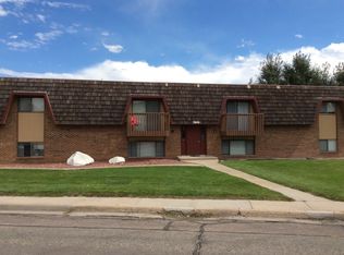 4735 Mountain Rd, Cheyenne, WY 82009