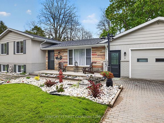 3rd image of 10383 Ilderton Rd