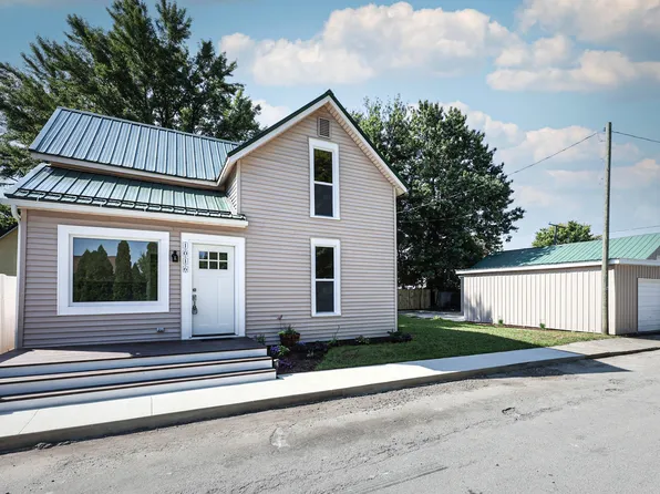 1016 W Hancock St, Uniondale, IN 46791