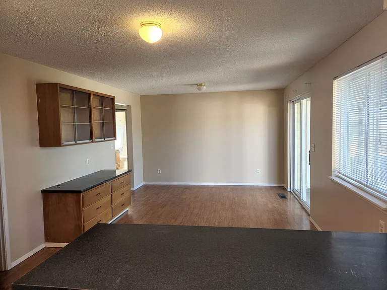 102 N 48th Ave #1 — Photo 4