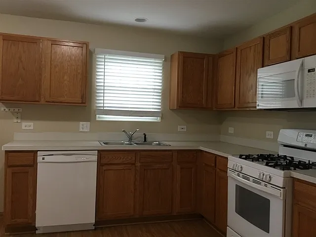 481 Pheasant Chase Dr — Photo 3