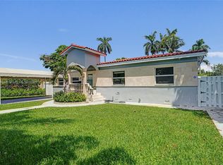 221 NW 145th St, Miami, FL 33168