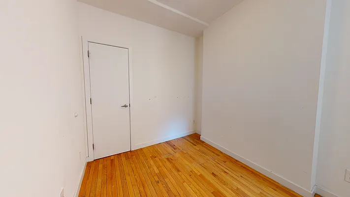 Rented by Bond New York | media 11