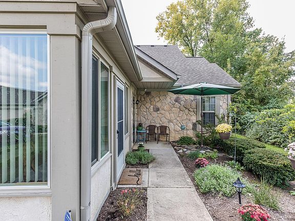 4th image of 8546 Stonewoods Ln