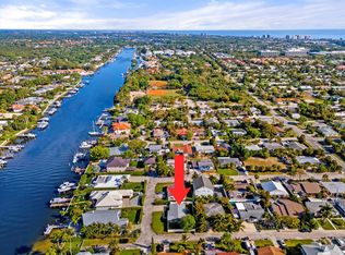 2093 S Suzanne Cir, North Palm Beach, FL 33408
