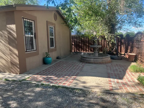 2015 Nancy St SW, Albuquerque, NM 87105