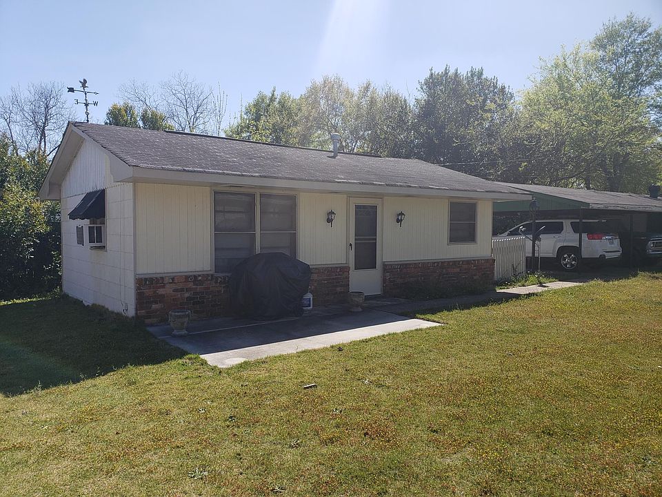 2nd image of 1715 1/2 40th St