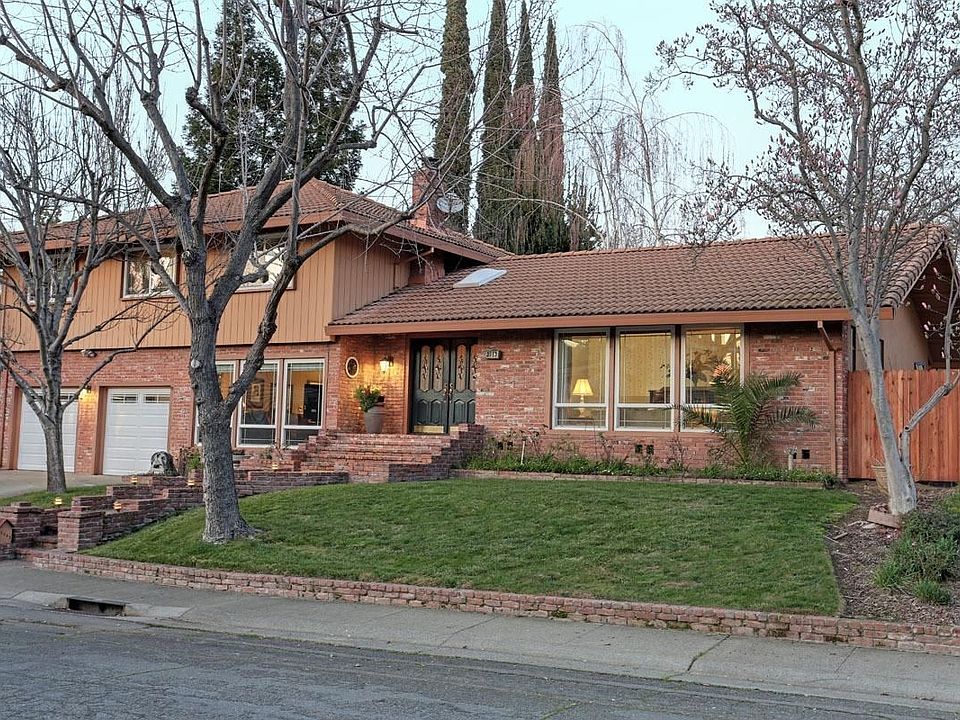 1st image of 3963 Oak Hurst Cir