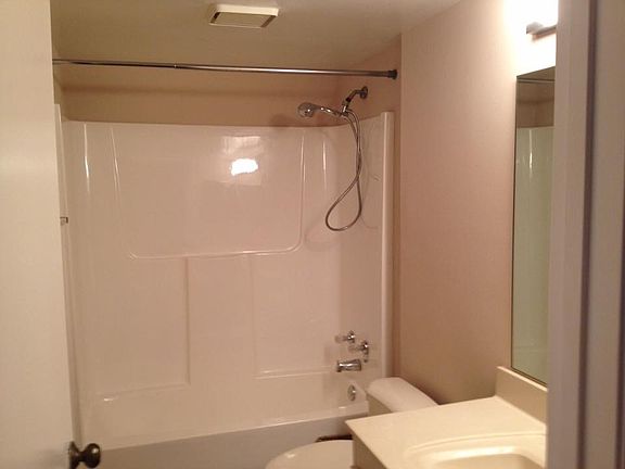 2nd image of 105 Tropic Isle Dr APT 25