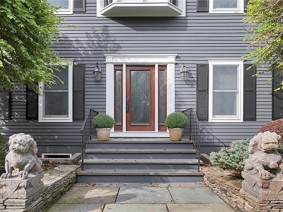 2nd image of 24 Sunderland Ln