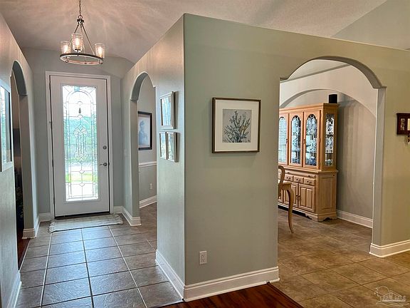 5th image of 1577 Woodlawn Way