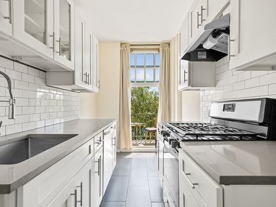516 E 78th St APT 5J, New York, NY, 10075