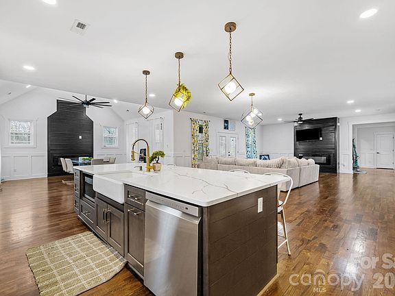 5th image of 3907 Lawyers Rd