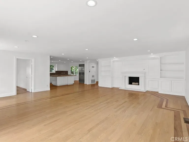 7908 W 81st St — Photo 14