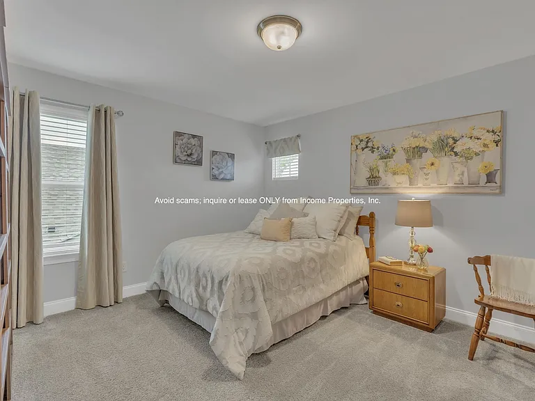 4937 Riverbank Dr — Photo 26