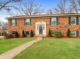 12306 Pleasant Forest Dr, Little Rock, AR 72212