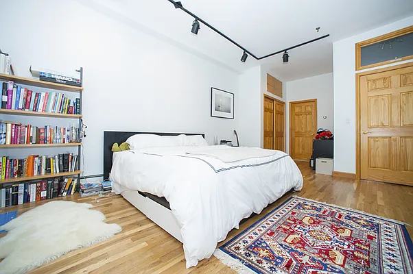 Rented by OGI Management | media 18