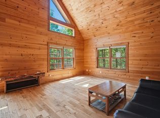 35 S Extension Rd, Hinsdale, MA 01235