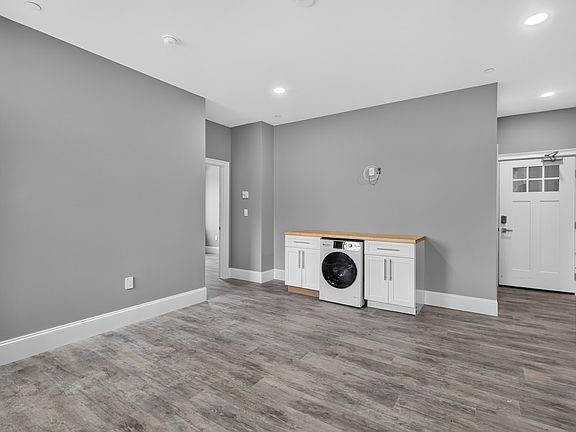 5th image of 5 Main St #203