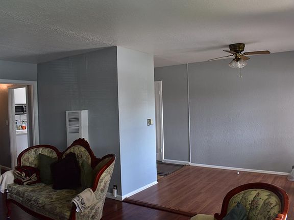 3rd image of 3425 Golf Dr