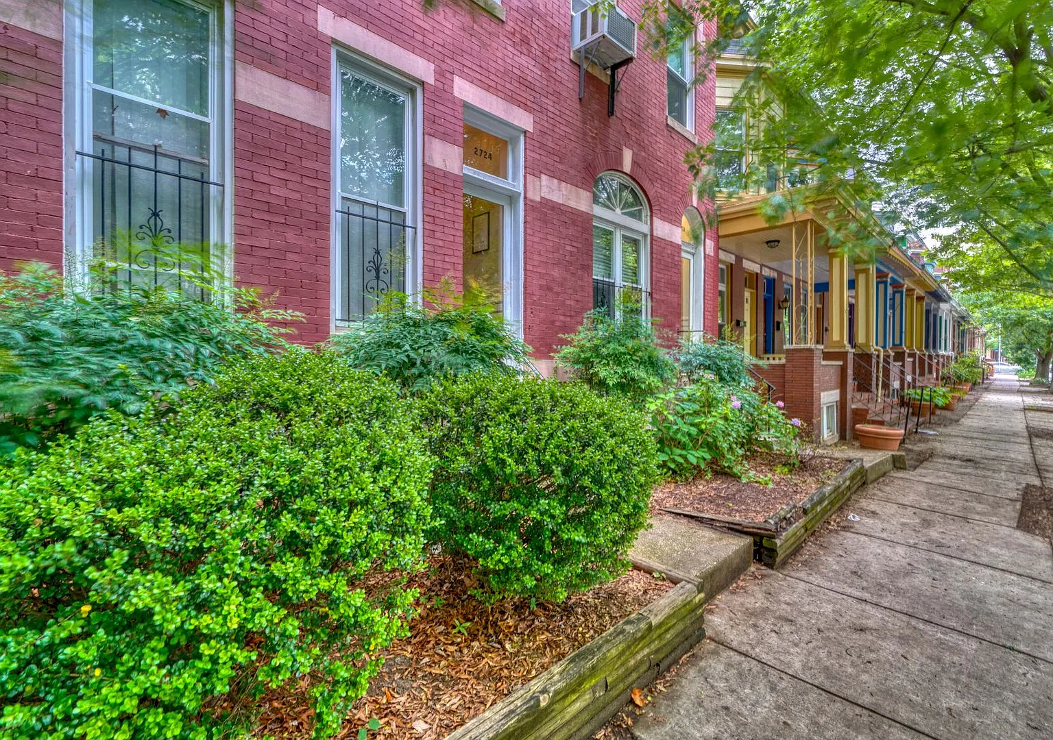 2724 Maryland Ave — Photo 3