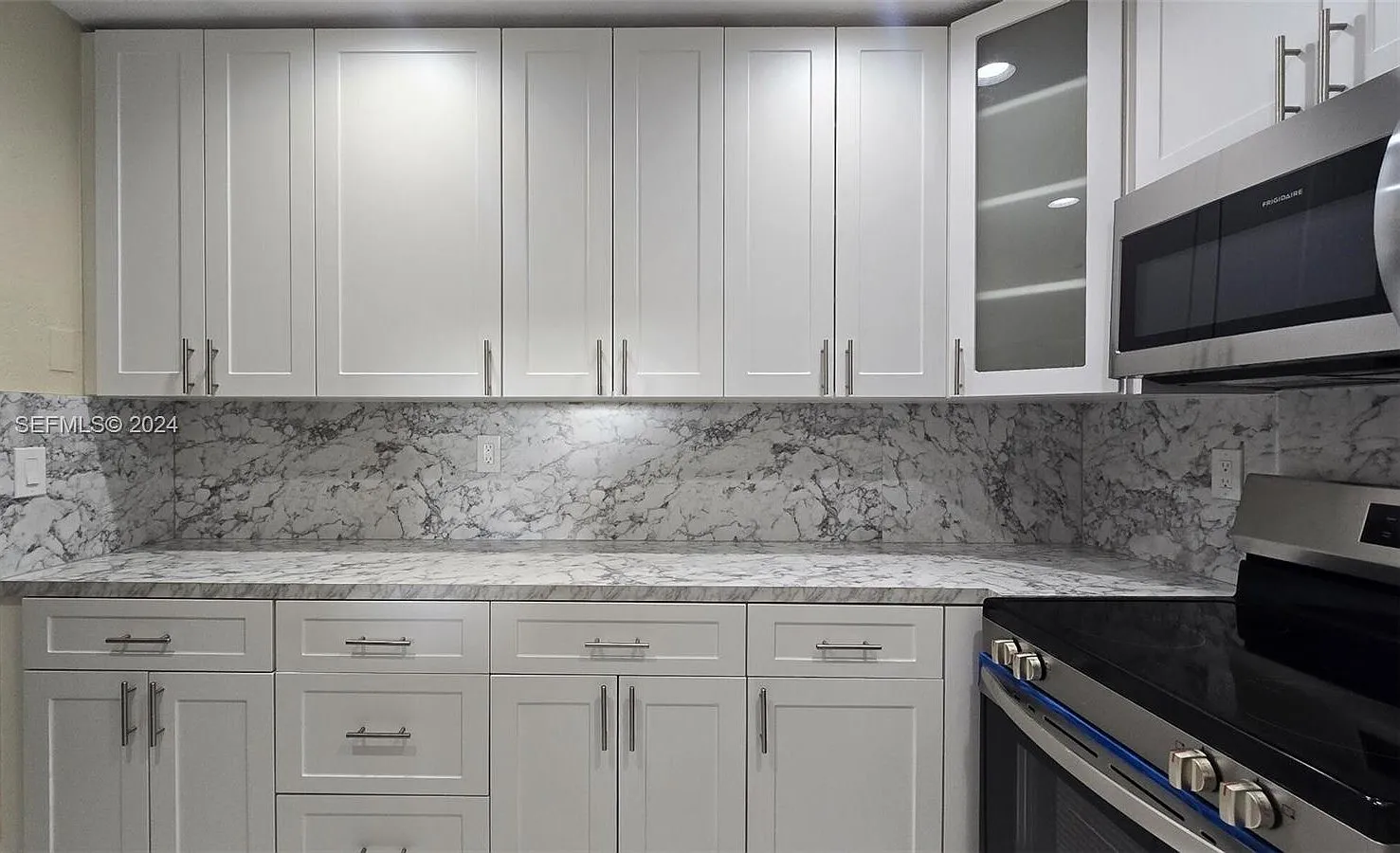 2 bed, 996 sqft, $1,950 — Photo 3
