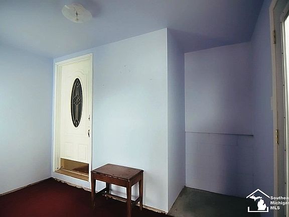 4th image of 3684 Lakeshore Dr