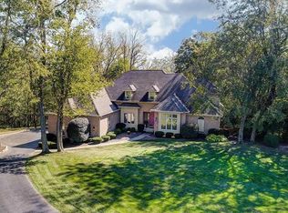 2509 S Creek Cir, Sugarcreek Township, OH 45370
