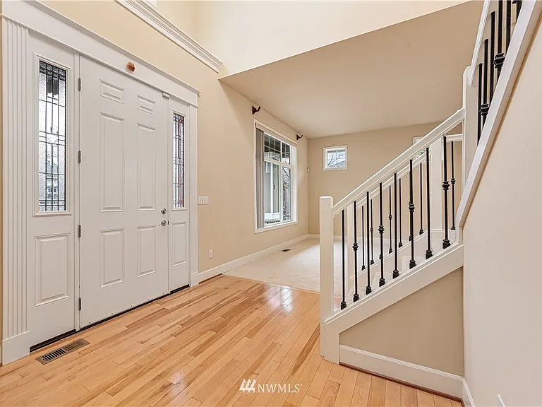 18820 35th Dr SE — Photo 15