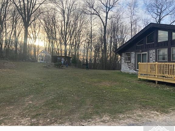 2nd image of 444 Gardner Loop Rd
