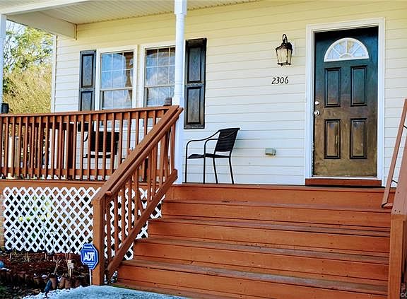 3rd image of 2306 Trenton St
