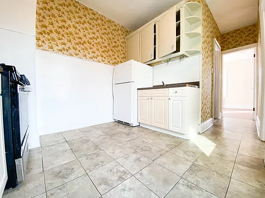 Rented by RealTegrity NY LLC | media 26