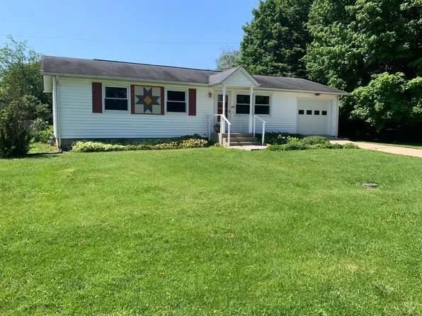 213 Dorothy Ln, New Vienna, OH 45159