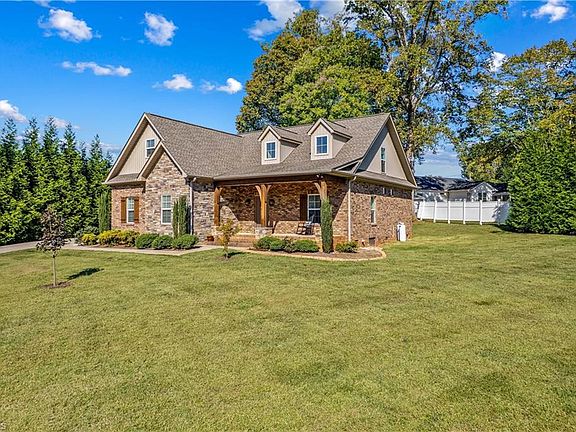 5th image of 178 Nellwood Ct