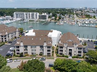 407 Harbour Point APT 303, Virginia Beach, VA 23451