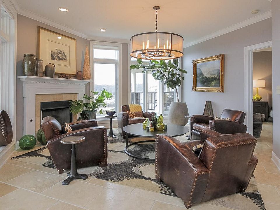 1st image of 400 Warioto Way APT 812