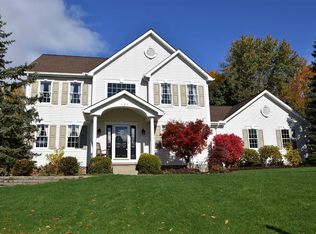 121 Blackberry Dr, Hudson, OH 44236