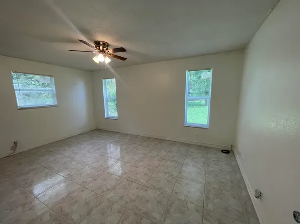 2819 Polk St #B, Hollywood, FL 33020