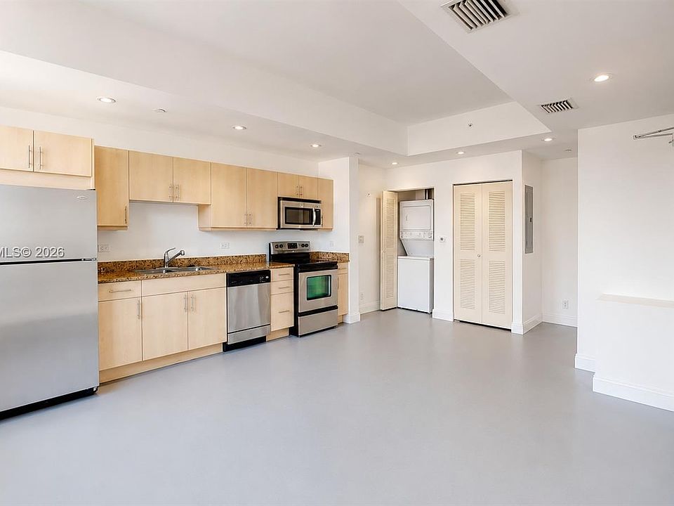 1st image of 111 E Flagler St APT 810