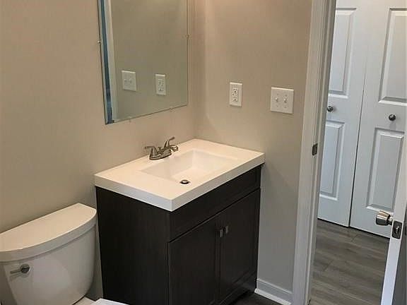4th image of 7018 Whistlers Cove Dr