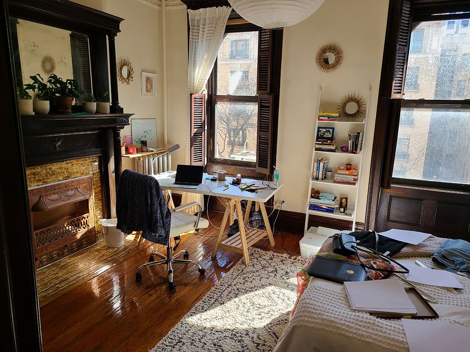 1st image of 246 W 106th St #4S