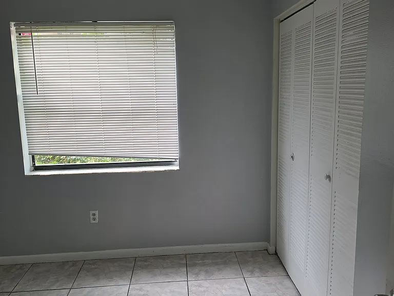 20805 NE 8th Ct #103 — Photo 21