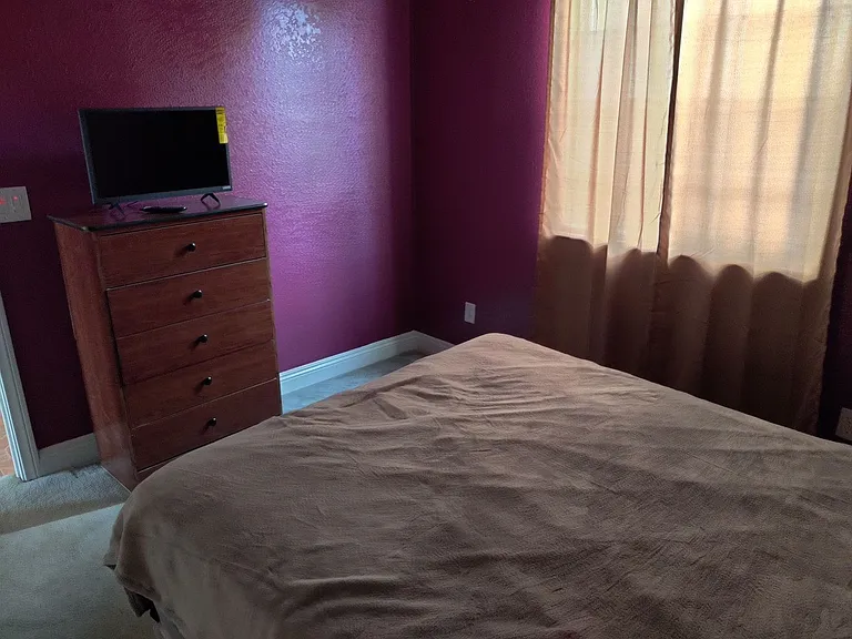 8325 Great Circle Dr — Photo 10