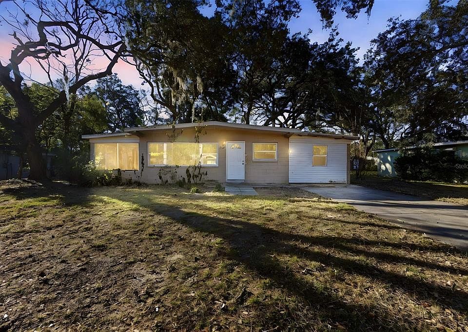 1st image of 762 Valencia Ave