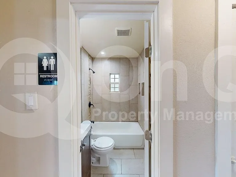 2640 Berryhill Dr — Photo 13