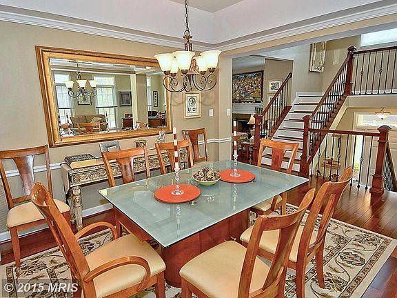 3rd image of 10492 Courtney Dr