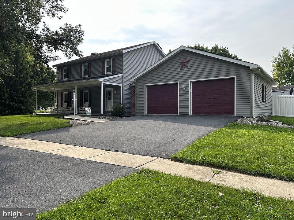 2nd image of 610 Westover Rd
