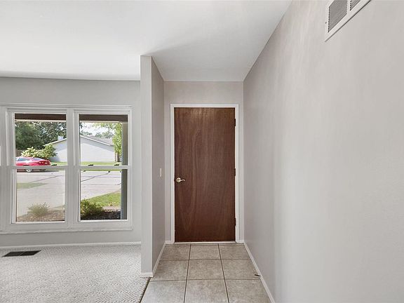 2nd image of 2327 Aileswick Dr