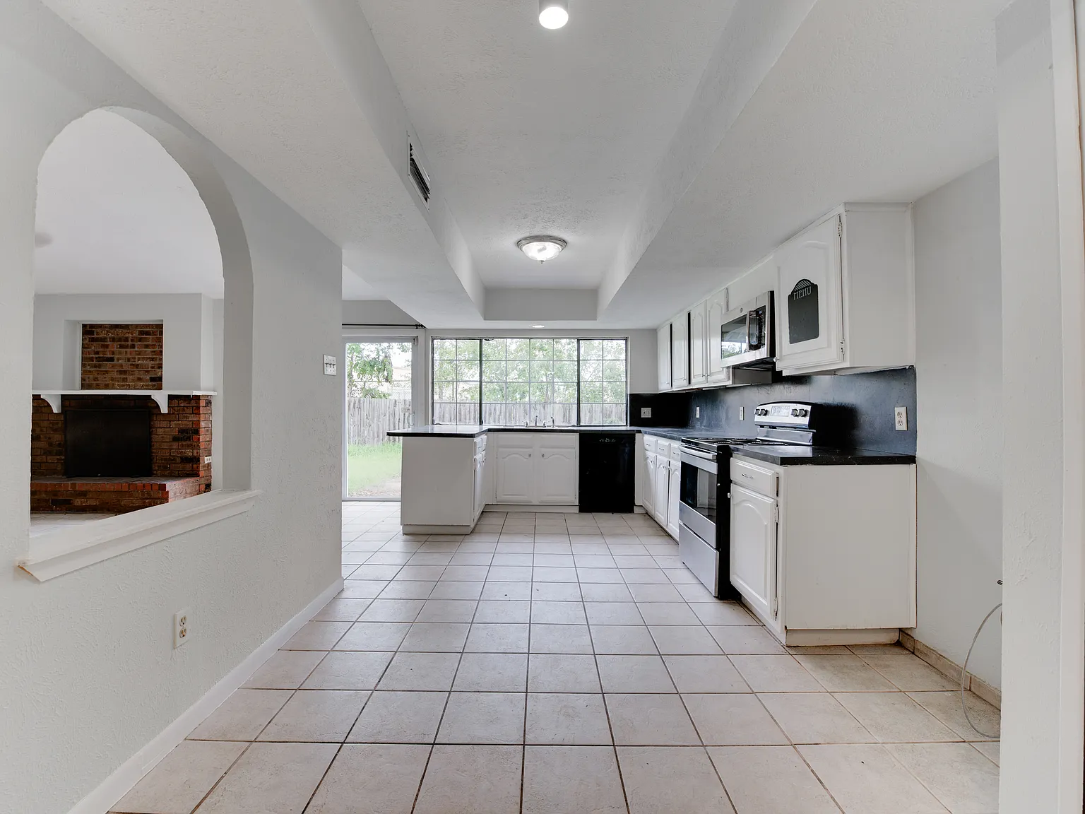 SW-120_15702 Mendocino Drive - SW-120 — Photo 4