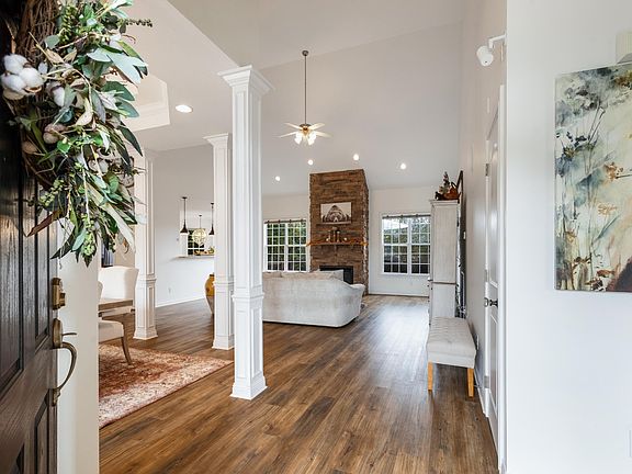 5th image of 754 Deep Woods Ln